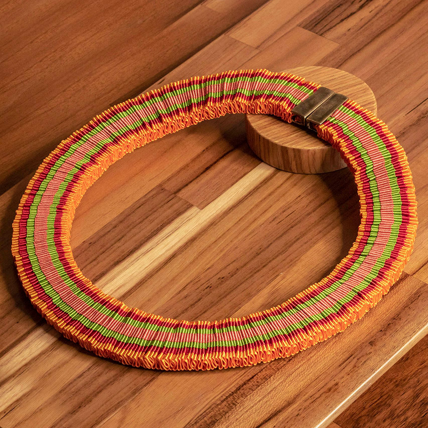 casa pitanga - fita de moca - collana passaros spesso - arancione rosso verde fluo rosa 01