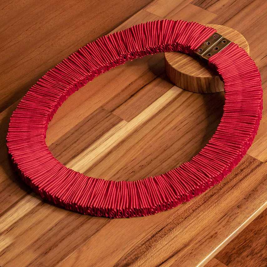 casa pitanga - fita de moca - collana passaros spesso - rosso toni rosa oro 02