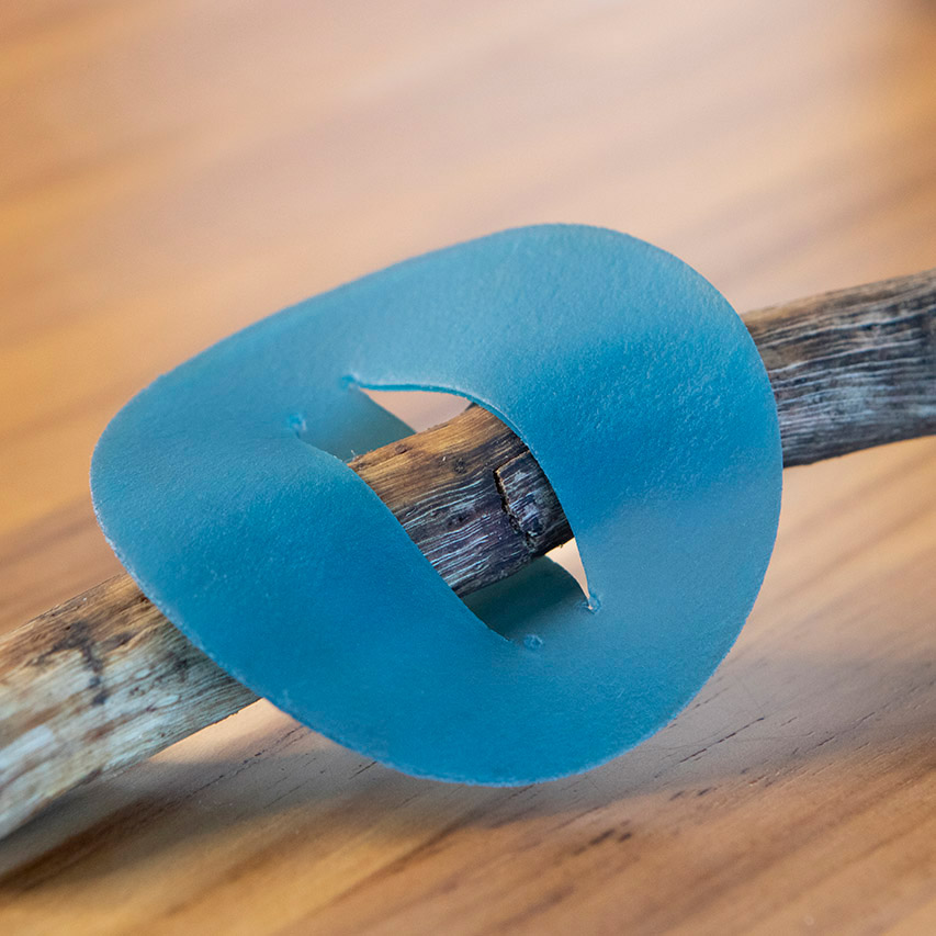 casa pitanga - flavia amadeu - anello concha - blu petrolio 01