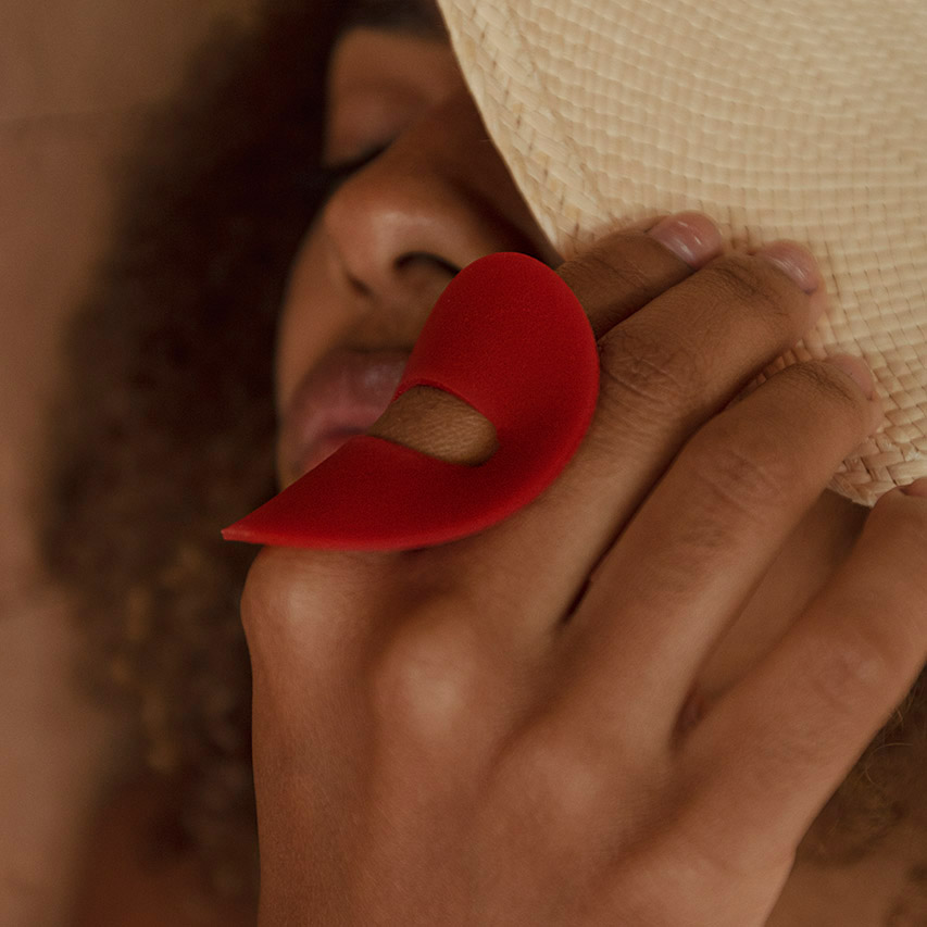 casa pitanga - flavia amadeu - anello concha - rosso corallo 02