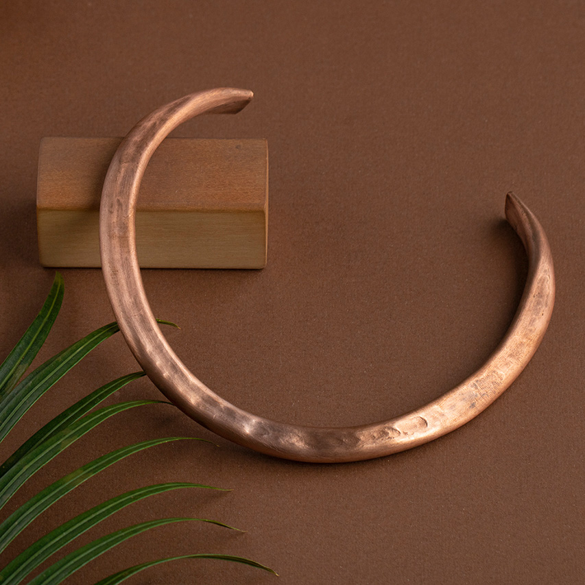 casa pitanga - Luisa Amaral - Lah Joias - Collana Choker Origem (martellato) - 1