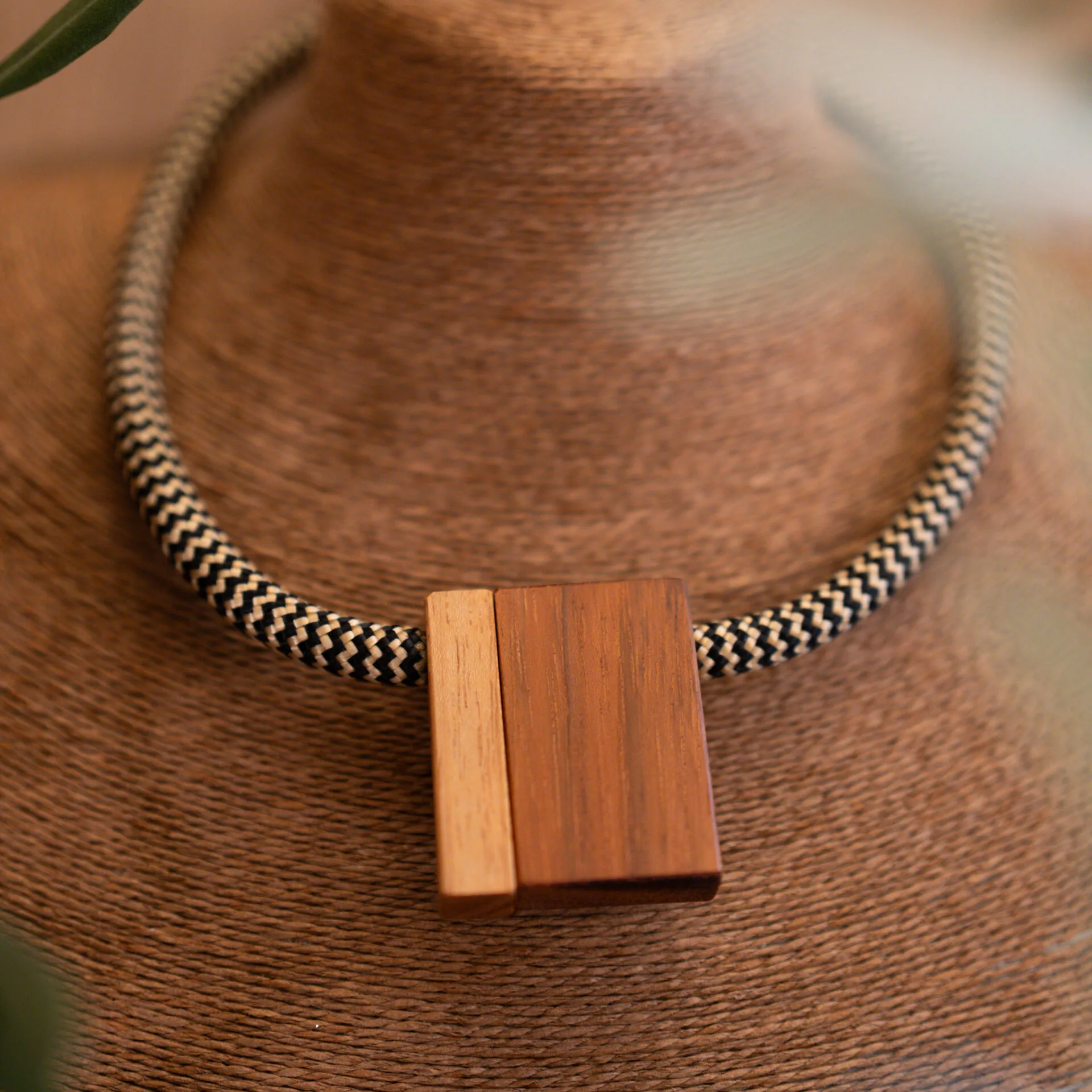 Collana Alba (Jatobá e Tauari)