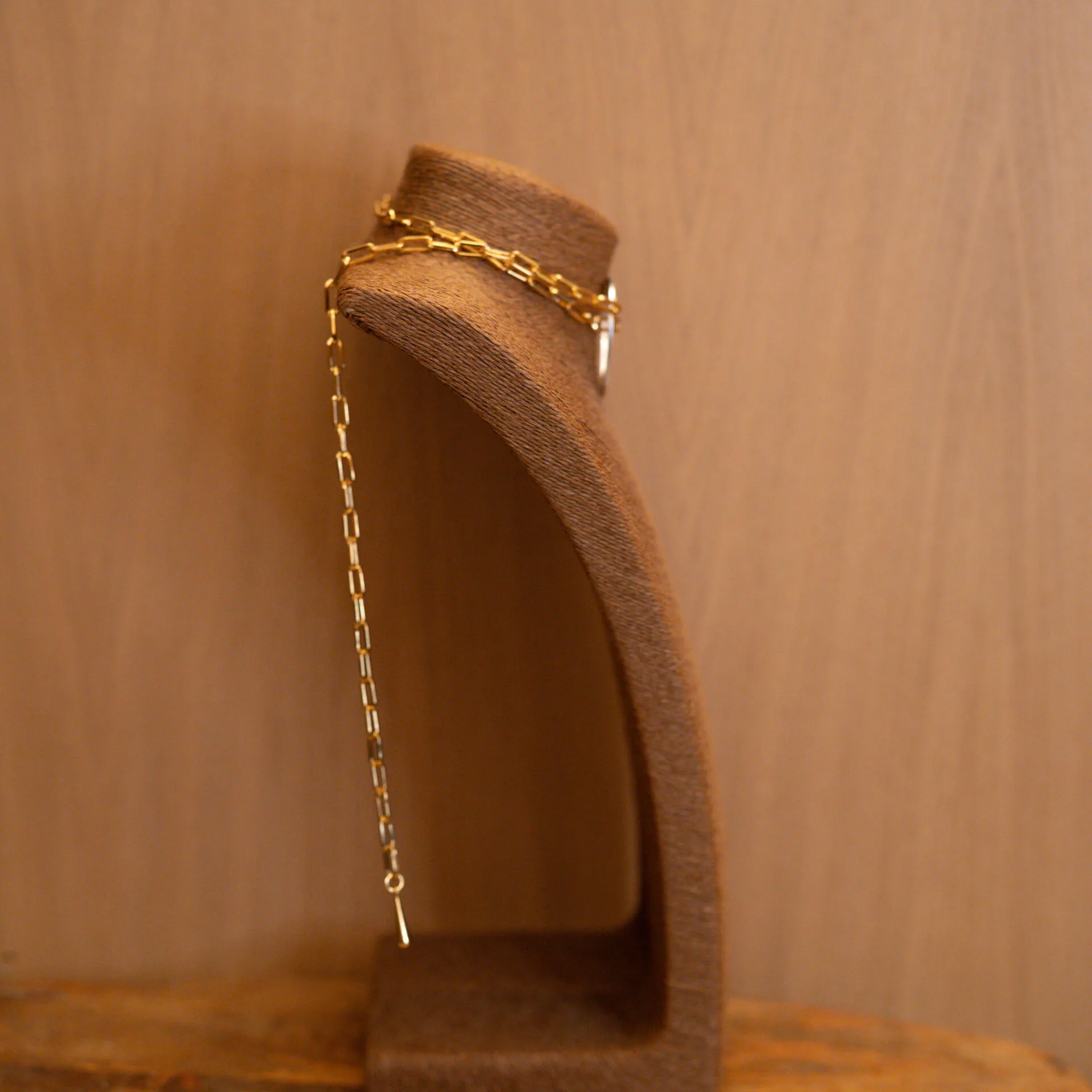 Collana Gravatinha